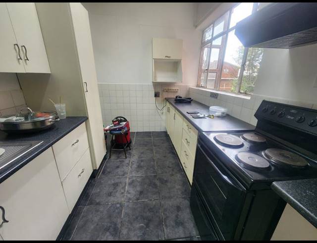 2 BEDROOM PROPERTY TO RENT IN FLORIDA